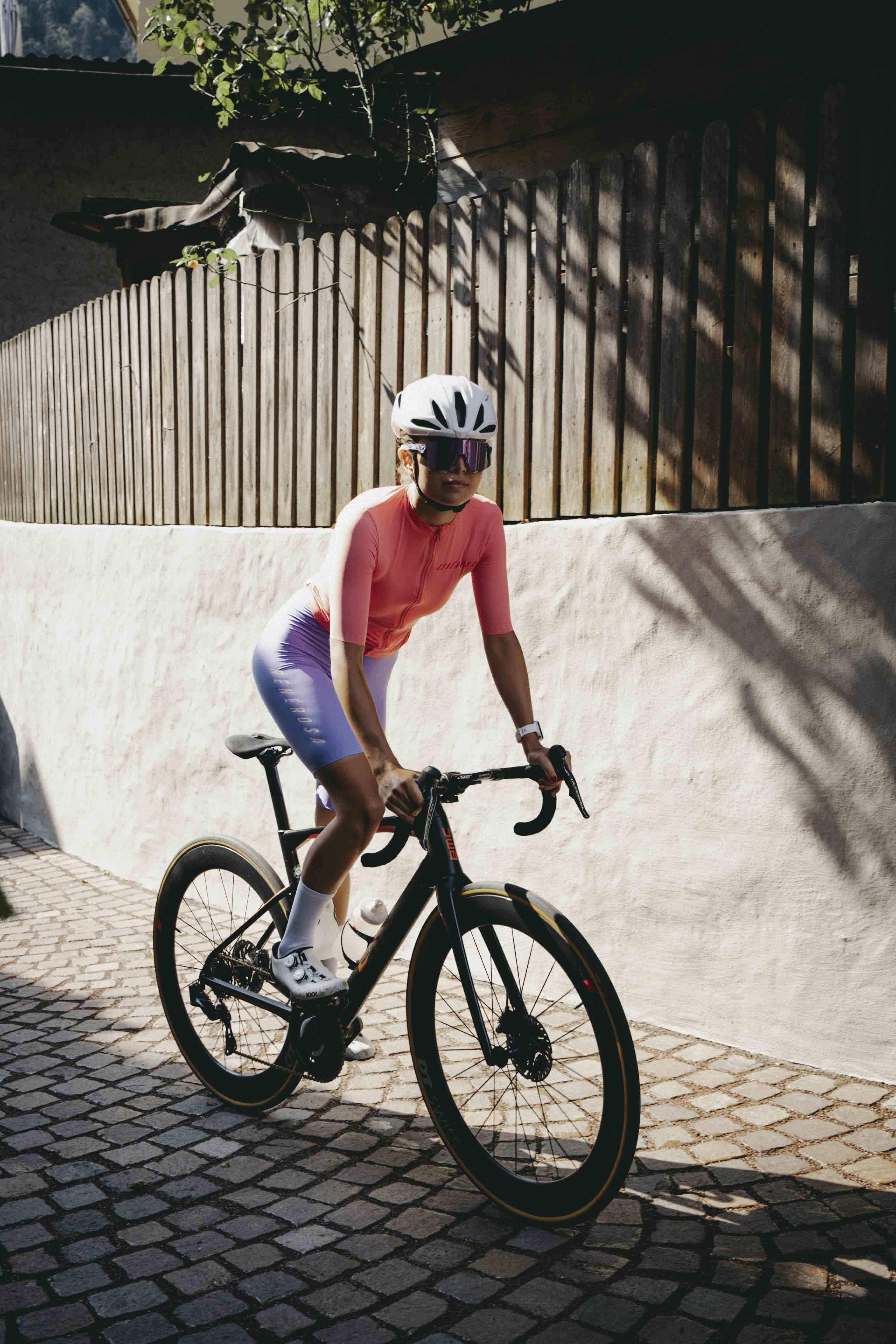 Kurzarm Radtrikot RRT2048UP RenéRosa Neo CoralPink Kurzarm Radtrikot RRT2048UP RenéRosa Neo CoralPink